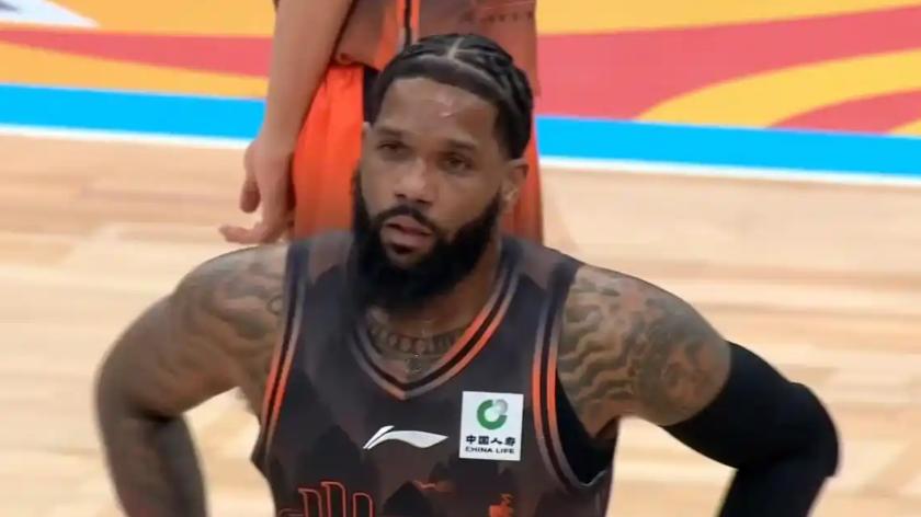 于德豪成功救赎！山东男篮89比76战胜江苏，4人得分上双，克里斯两双数据，外援合砍50分，球队豪取六