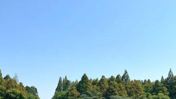 一湖映三竺，千年藏杭城 —— 西湖的天人之境