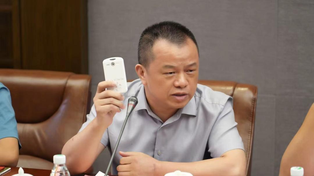 科技向善铸盾 丹心护佑童心——记福宇智慧创始人温仁宝先生