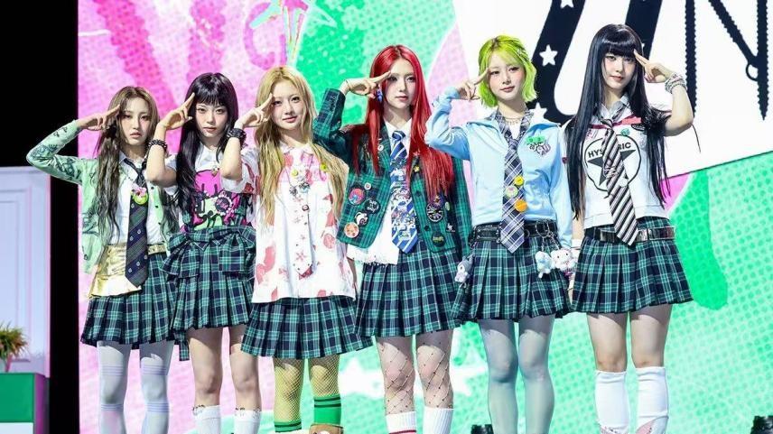 Z世代朋克女团震撼登场！High Up新女团UNCHILD举办出道Showcase 全新舞台引爆全场