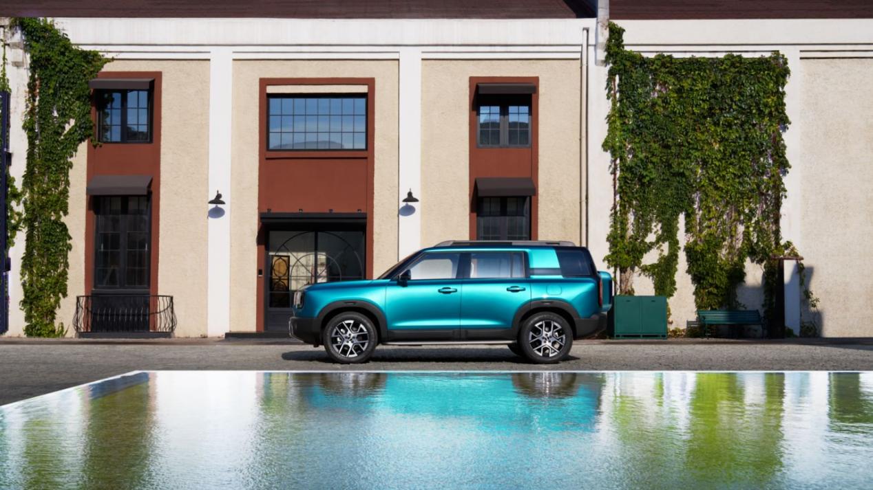 长途不累的秘密，藏在BJ30旅行家的座椅与静谧感里