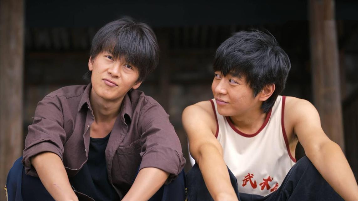 《小城大事》郑志强聚众抢劫捅伤谭光明！郑德诚根本不知，最危险的“敌人”，一直在他的身边