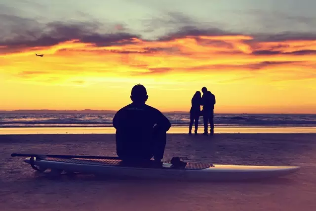 深夜翻遍通讯录，才懂真心待你的人寥寥无几