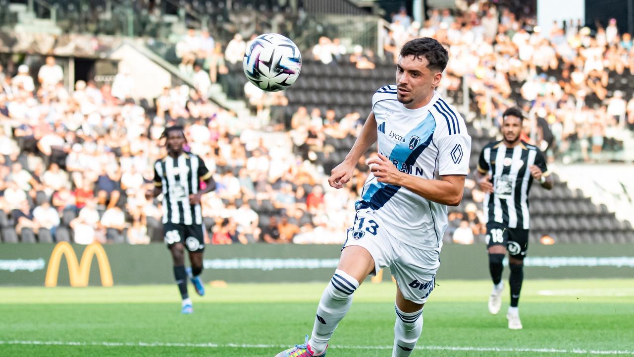 今日足球 维拉VS埃弗顿+里昂VS布雷斯特