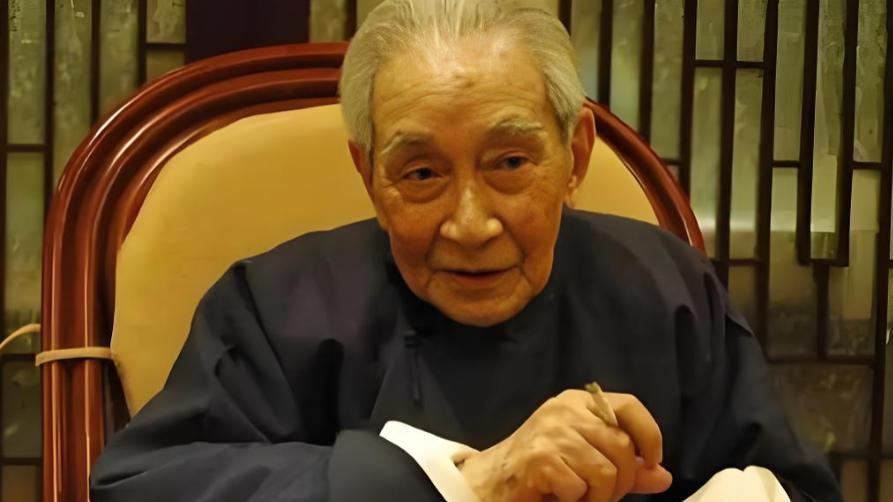 南怀瑾贪图口腹之欲？抽烟吃饭反应南师没有修为？渊回说南不喝酒