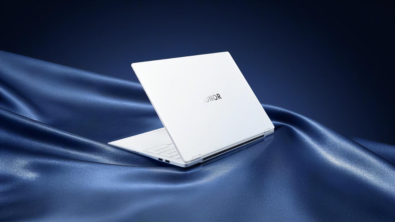性能续航双满贯！荣耀 MagicBook 14/16 新品定档 4 月 16 日