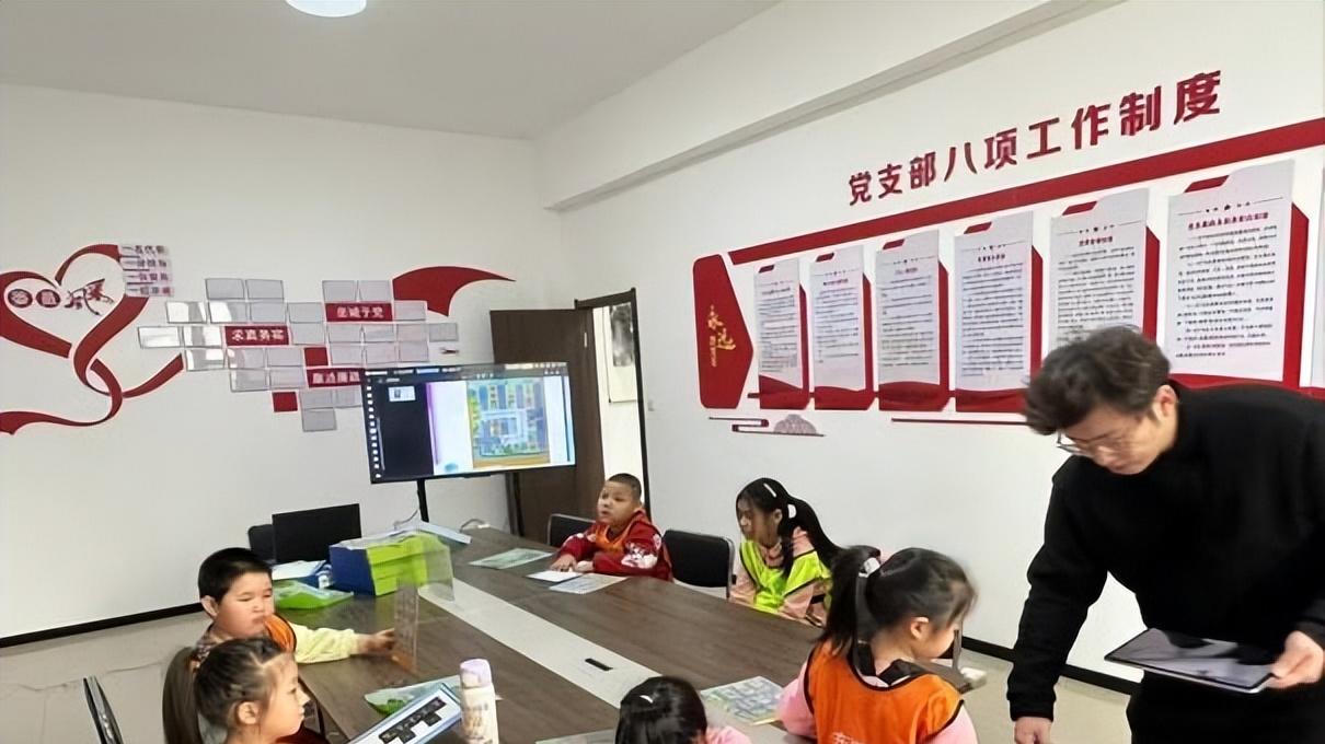 从“看护真空”到“成长乐园”——抚顺：社区托管如何托起孩子与家长的“安心年”