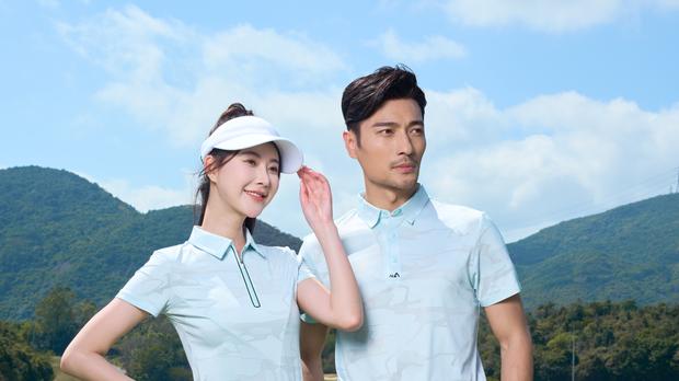 为不同体型设计的专业高尔夫球服：男女版型差异全解析与精选推荐