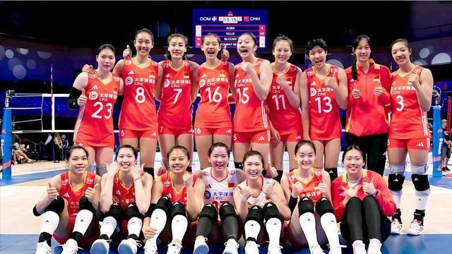 全胜卫冕！中国U18女排零封韩国登顶亚锦赛 年轻一代很有希望