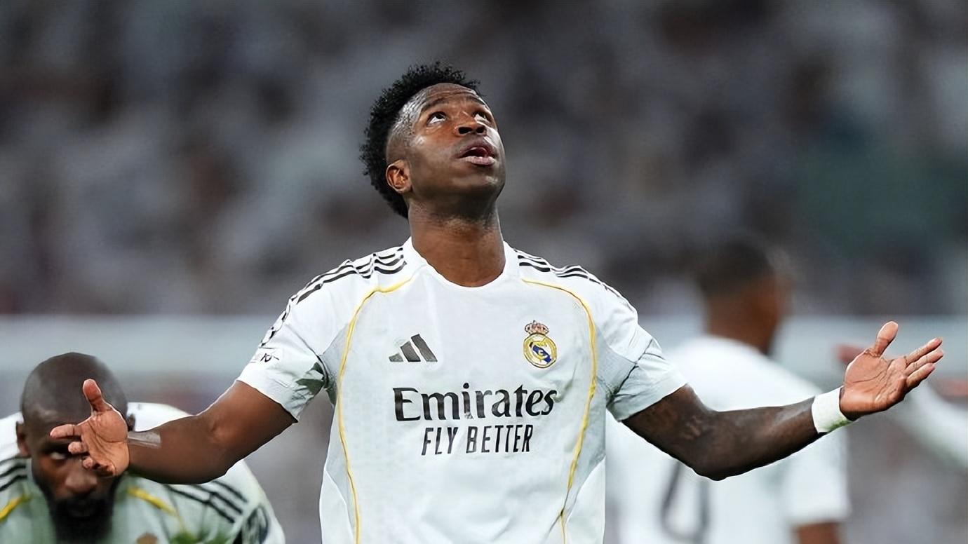 皇马2-1本菲卡复盘，主队残阵出战完成逆转，两大核心关键性提升