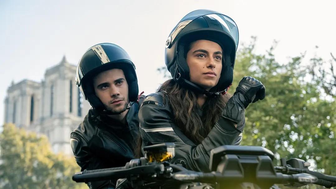 劫案为媒恋爱为本——《柏林第1季》