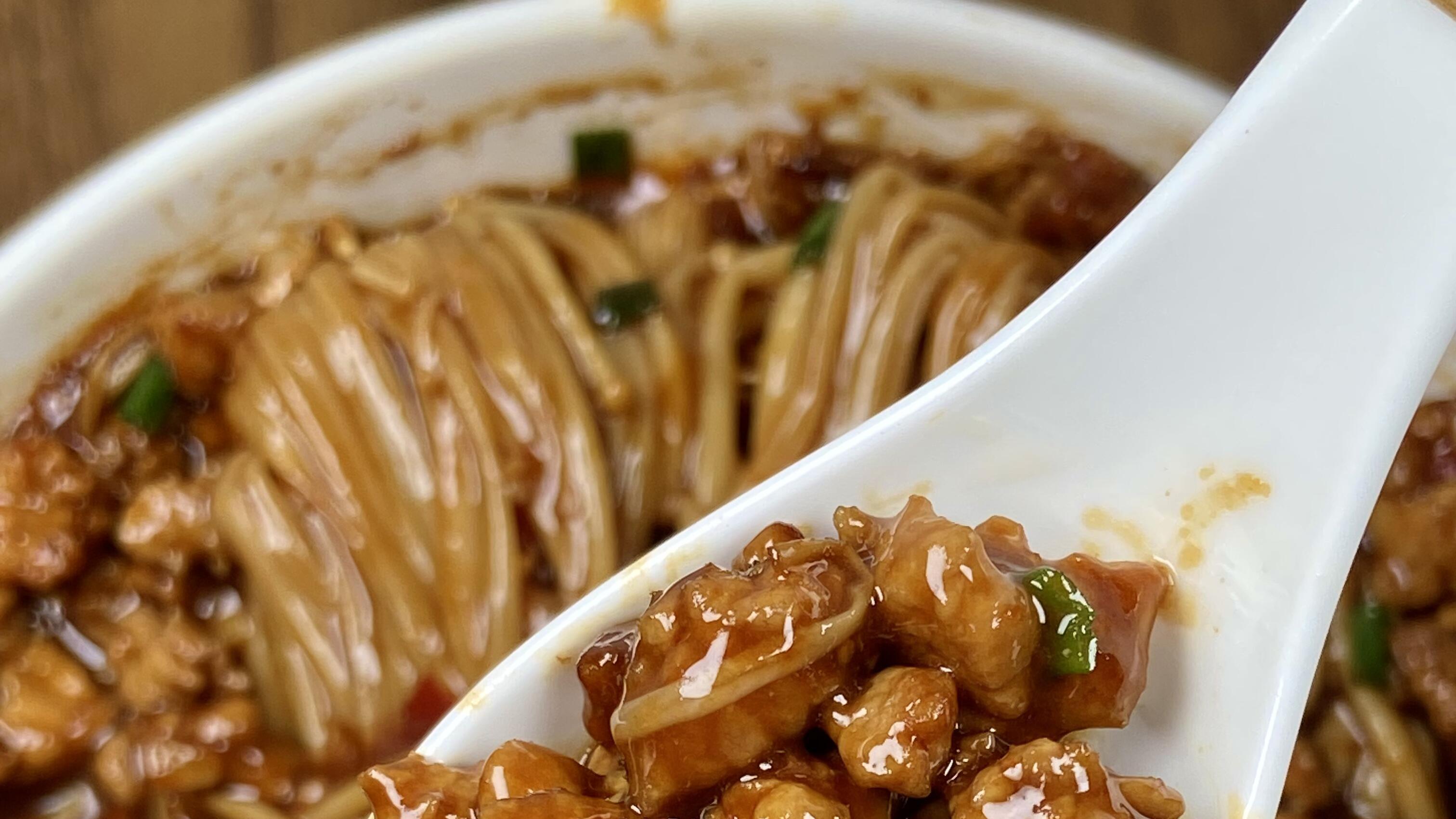 肉沫金针菇：一道让你连干三碗饭的神仙下饭菜！