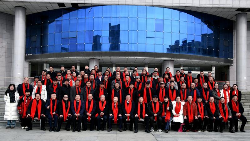 溯源寻根续祖训 宗亲同心向未来——潢川县杨氏文化研究会2025年年会暨2026年新春联谊会圆满举行