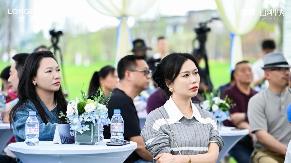 九载深耕，惟此千亩墅城！从山河甲秀看见龙湖的答案