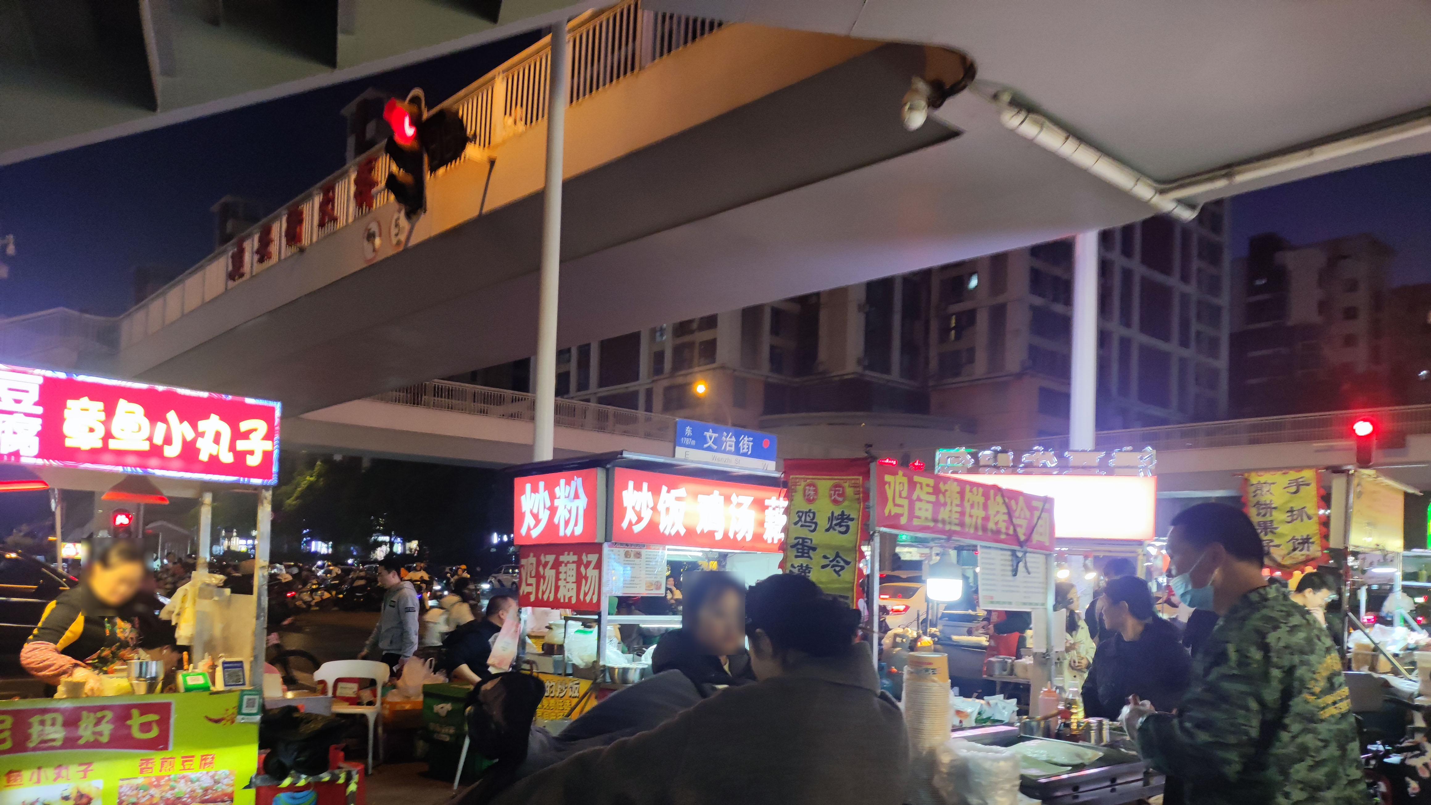 中年失业负债，我带娃在武汉摆地摊之29：摆摊卖什么好？