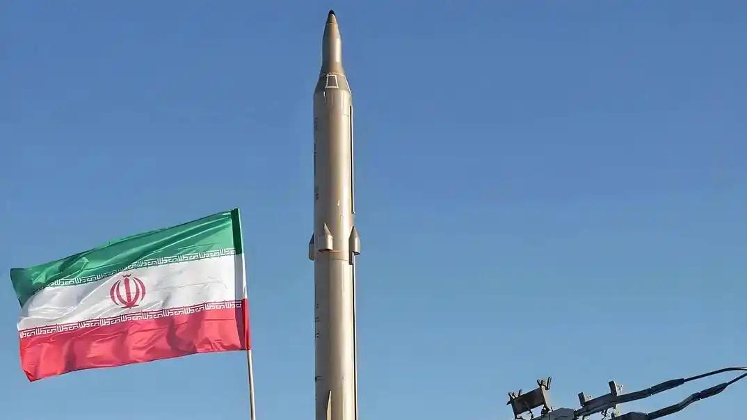 特朗普威胁要炸伊朗发电厂，伊朗表示你敢断我电，我就让中东停水