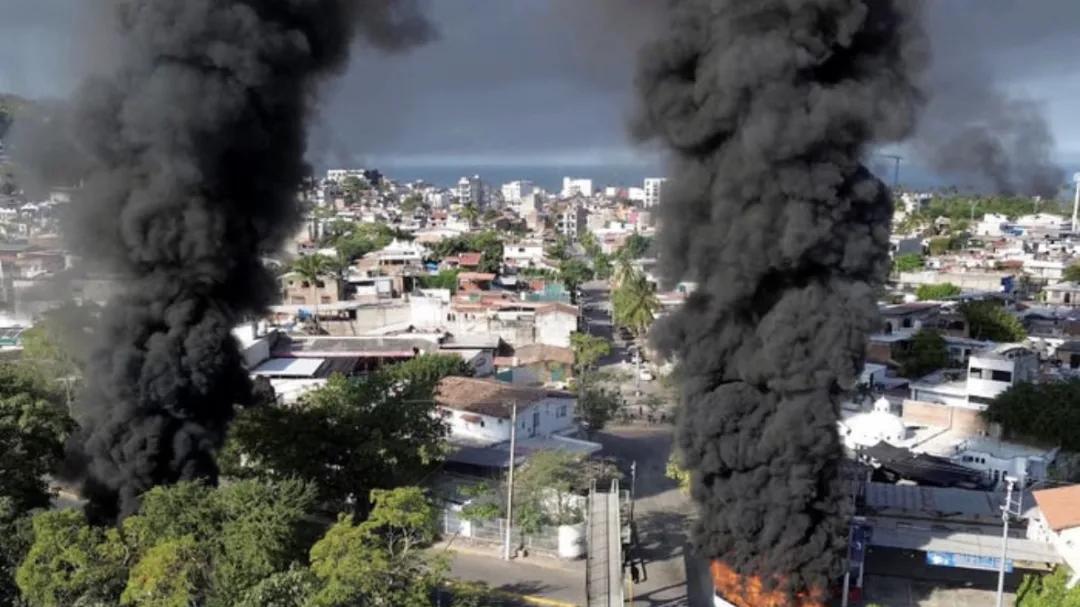 门乔之死：一场抓捕行动，为何演变成全国性动荡？