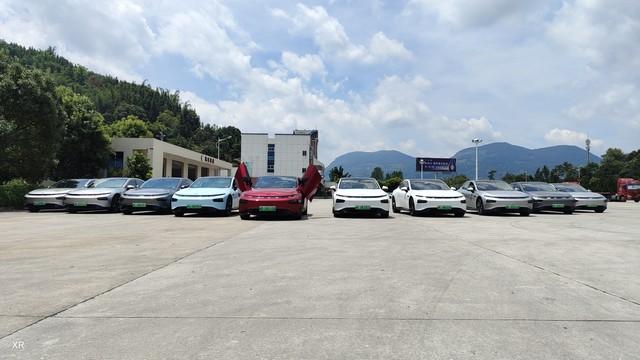 多家头部在3万级阵营缠斗，新势力销量“一超多强”格局初定