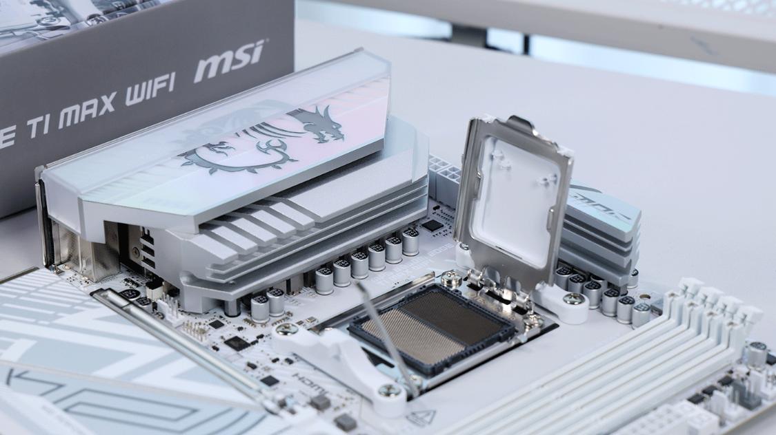 颜值+配置+性价比 真MAX，微星B850M刀锋钛搭配9850X3D实测分享