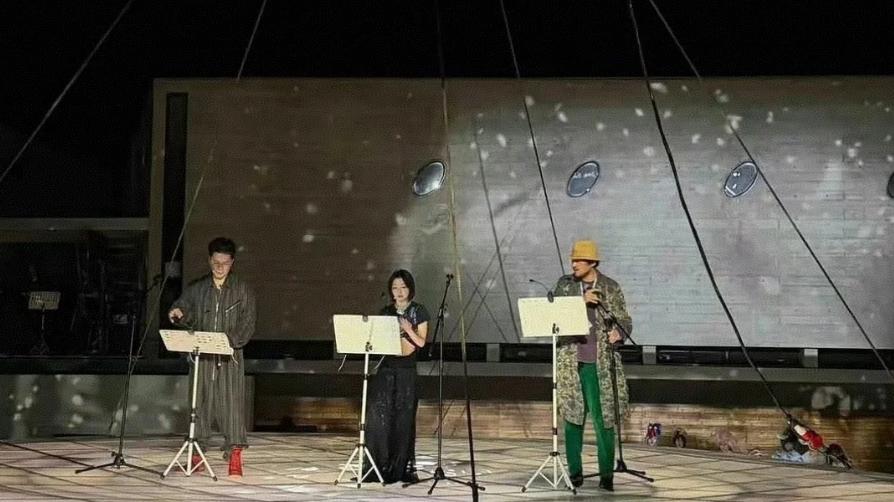 观察｜话剧看提词、舞美遮视野：尊重观众才是长久之道