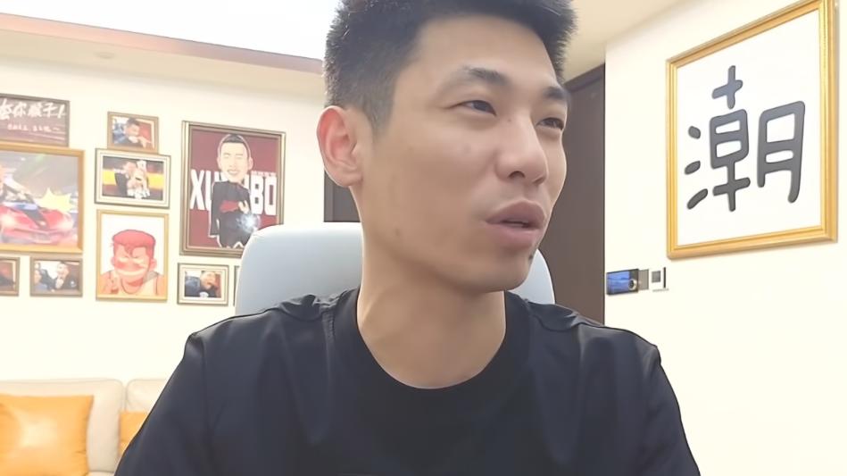 DNF：旭旭宝宝被感动哭了，水友为宝哥对线七天没睡觉，请吃饭八天花20万
