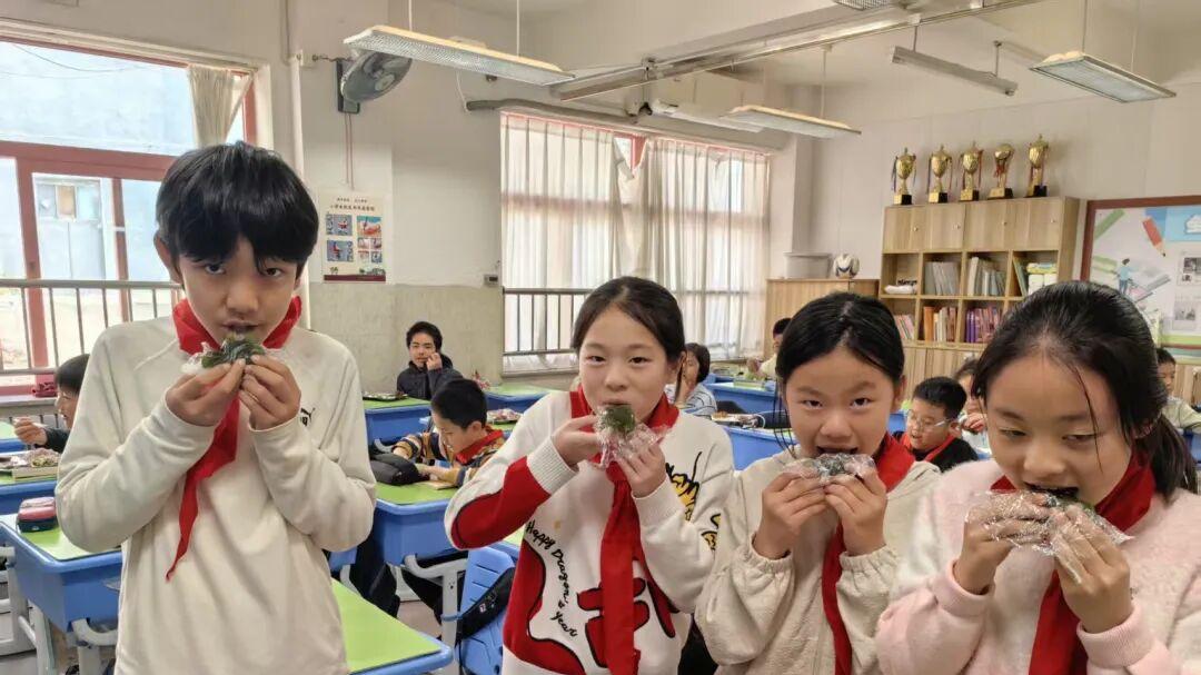 【榉力成长·大思政】清明寄哀思 传承润童心——青岛市实验小学开展“我们的节日·清明”主题实践活动