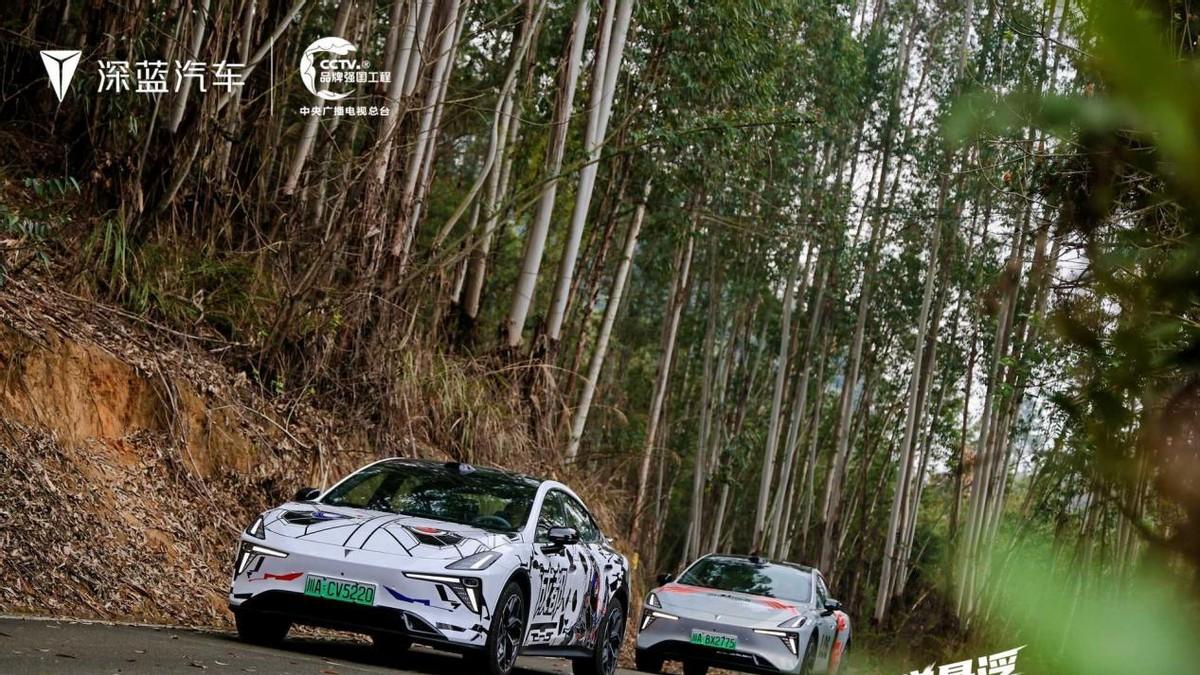 高端配置下放！深蓝L06标配激光雷达+磁流变悬架，预算13万买它？