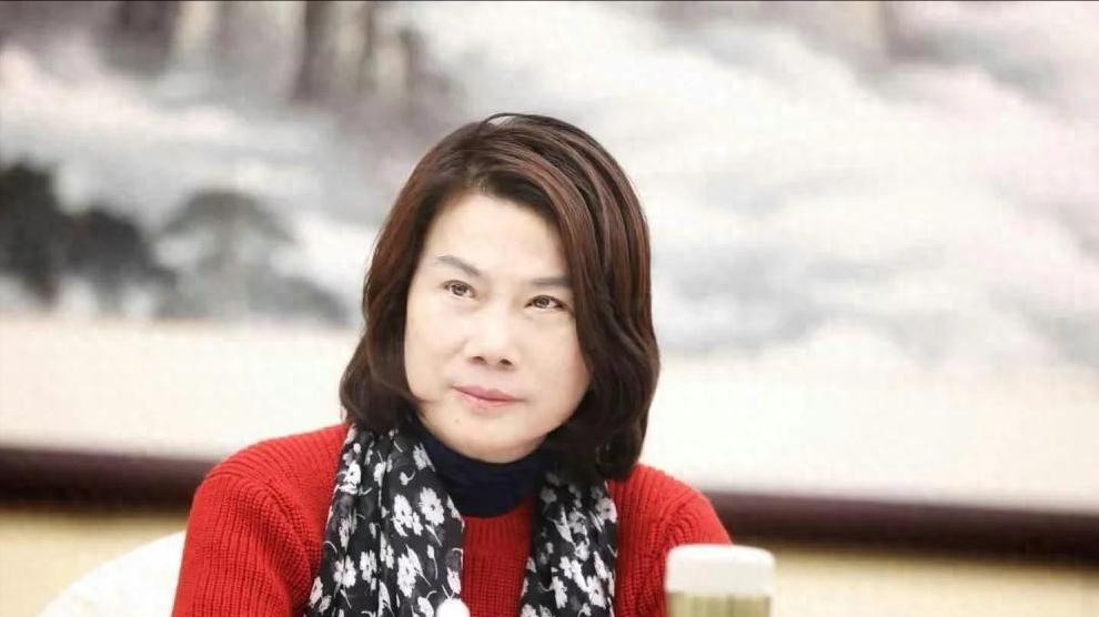 股民比格力电器更离不开董明珠