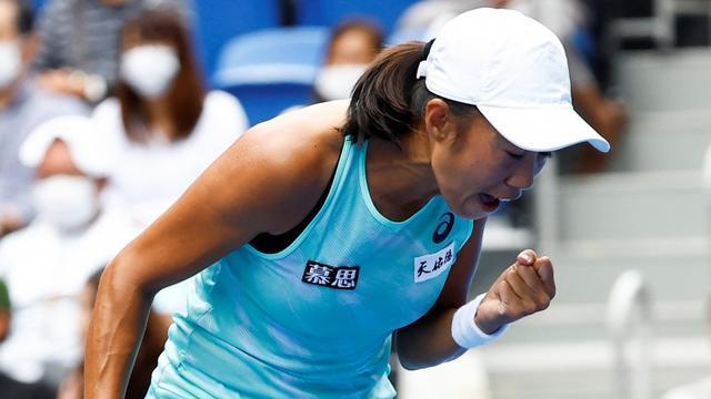 WTA500 布里斯班站女单首轮中国张帅2-1击败美国克鲁格晋级