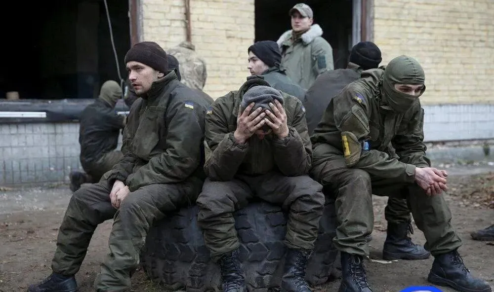 红星报：俄罗斯2025年解放6700平方公里土地，乌克兰损失150万人