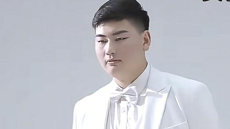 大衣哥给朱小伟每月2万“工资”：不存在，不过是真的又能怎样