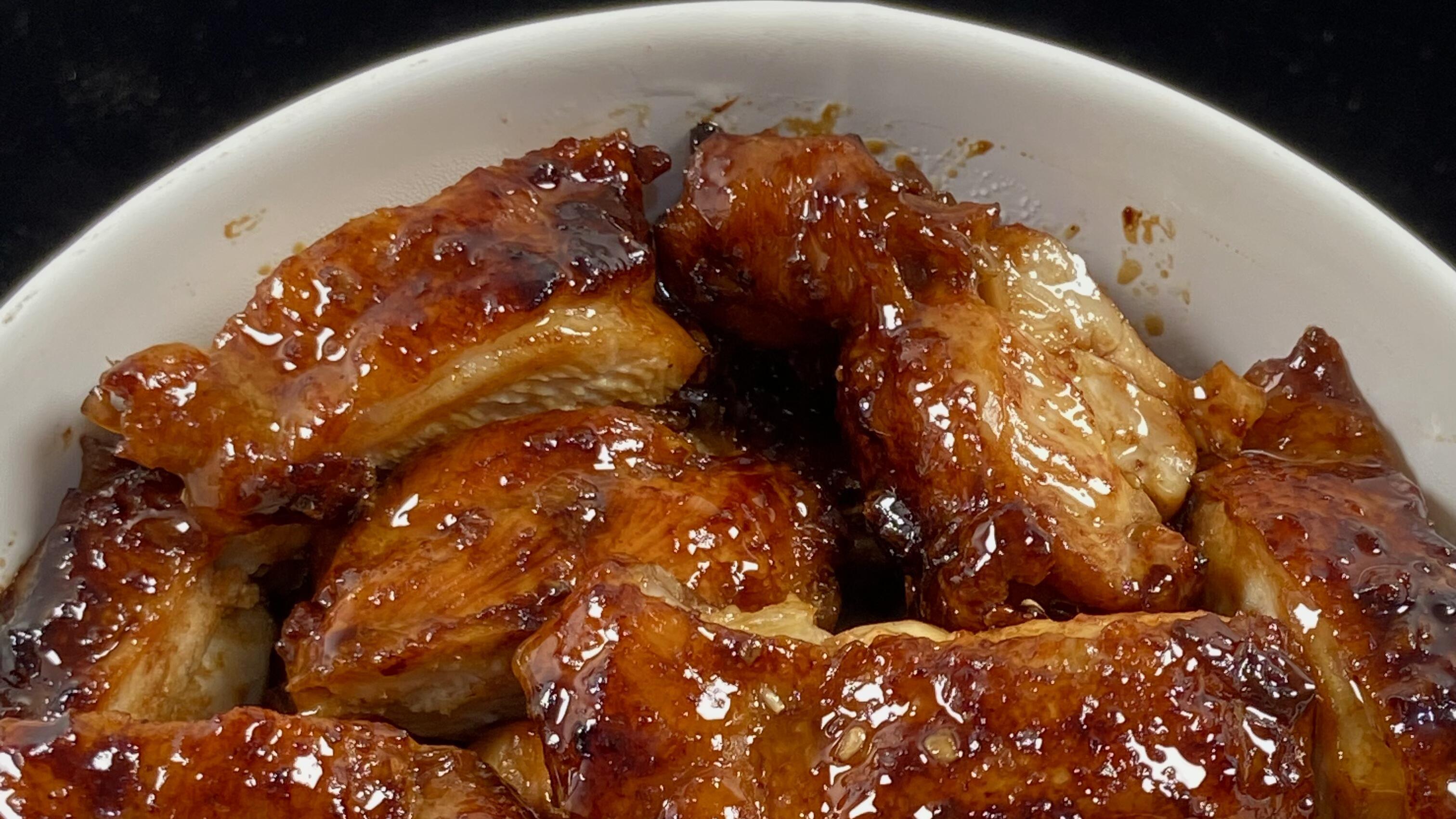 谁发明的蜜汁鸡腿啊，真的巨巨巨好吃！！鸡腿外焦里嫩
