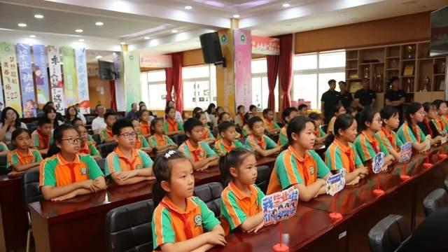 平西府中心小学“径力无限” 田径社团六年级队员荣耀离队仪式