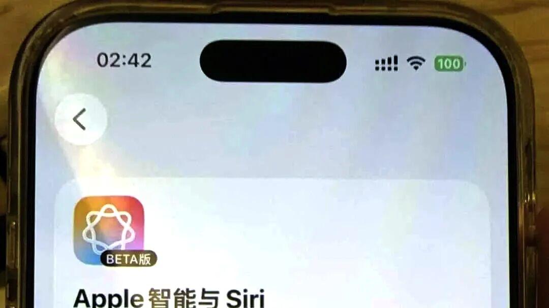 苹果 AI 偷跑的 6 小时：是 Bug，还是阳谋？