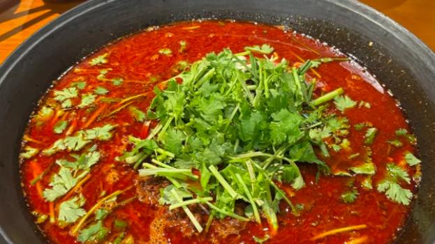 猪油豆豉现炒锅底，还原贵州活菜地道醇香本味