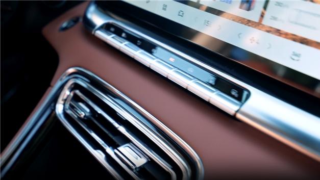 从上车到熄火，第五代帝豪的智能配置全程贴心