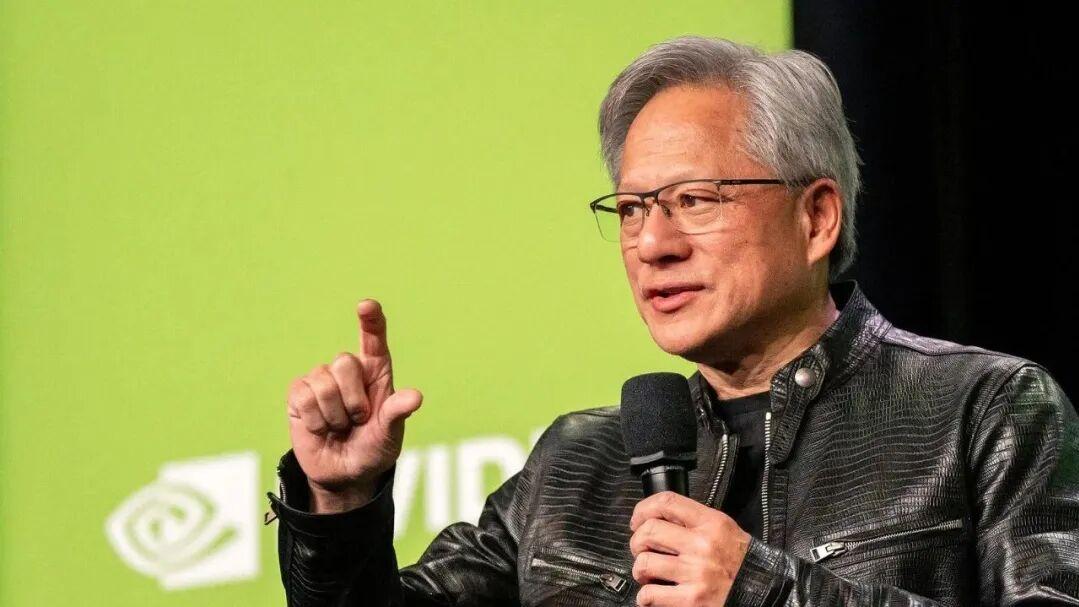 很多人没听懂黄仁勋那段话: AI时代，英语可能不再是一门考试，而是一种能力