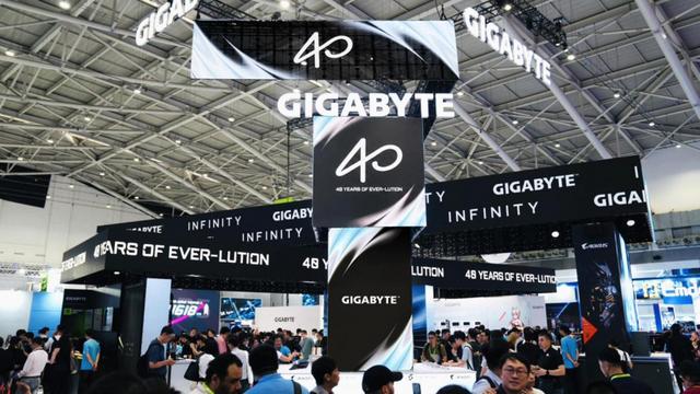 不仅仅是参数，技嘉COMPUTEX为下一代软件硬与AI画出新坐标