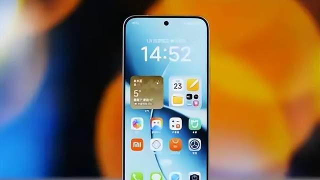 小米目前“值得闭眼入”的一款手机，9000mAh+323万跑分+满级防水，流畅用到2032年