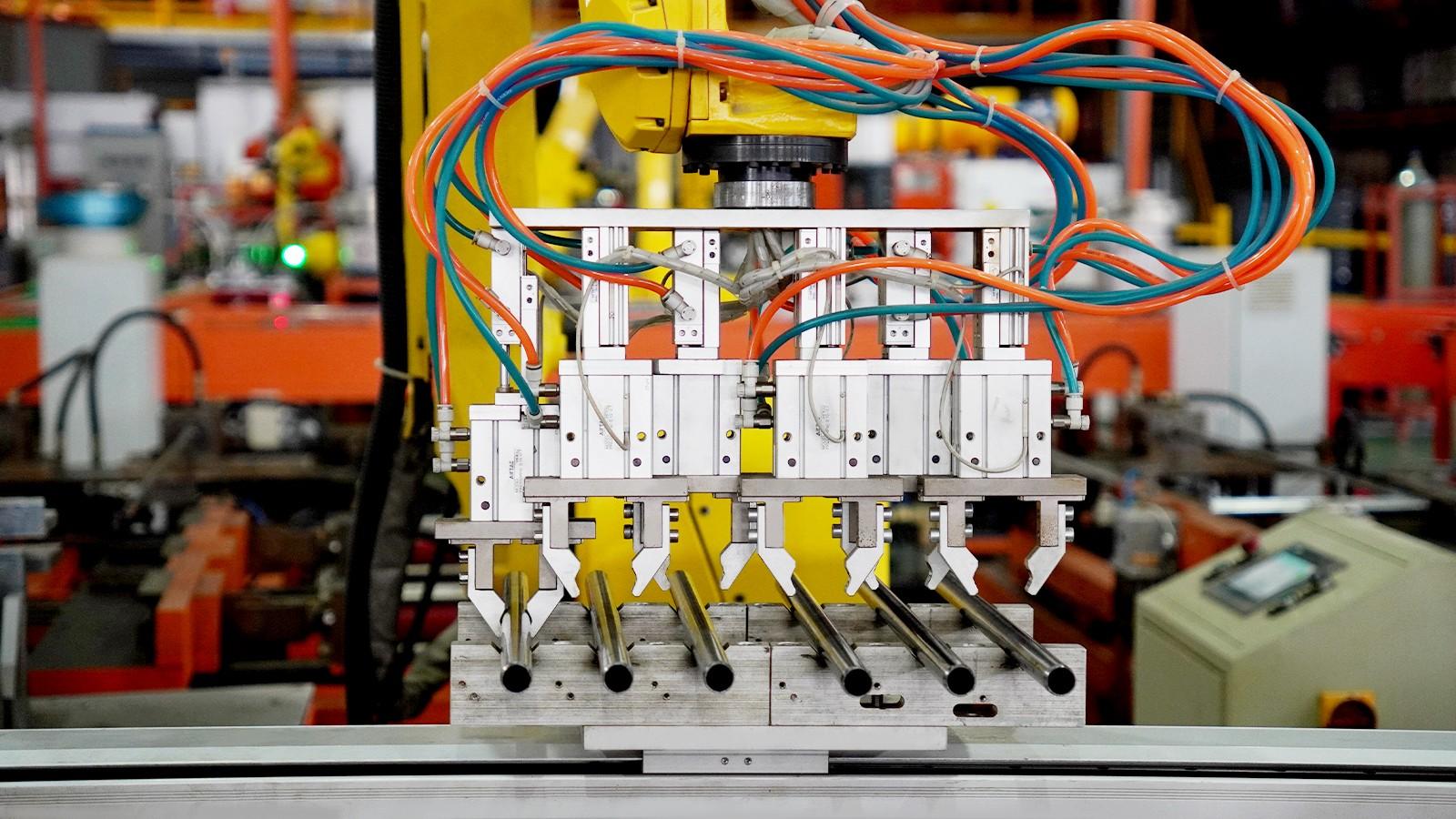 执笔新标：艾芬达以“规则话语权”闭环智能卫浴品质根基