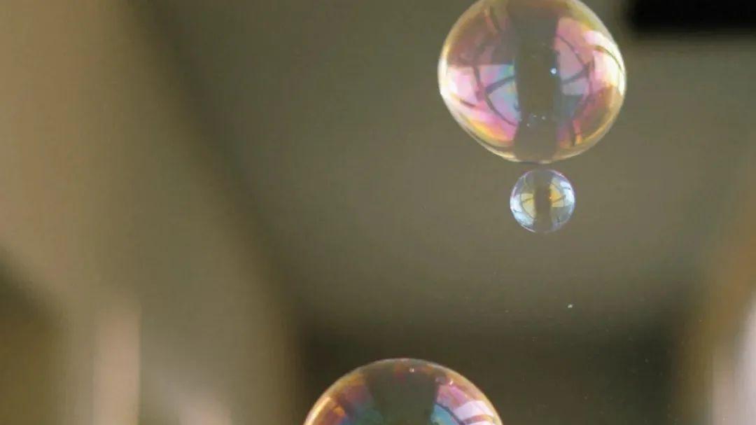 没线下就不算出轨？男人这种隐形背叛，比你想的更致命！