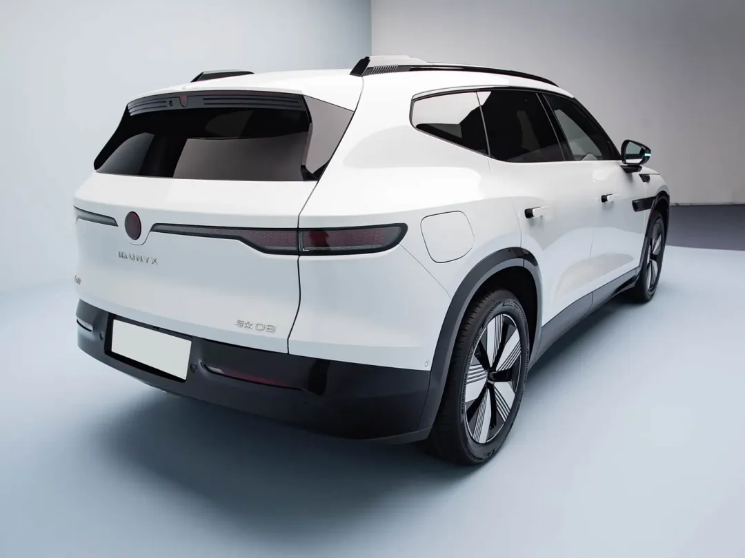 近期中大型SUV盘点：坦克700双动力预售，兰博基尼Urus 3.4秒破百