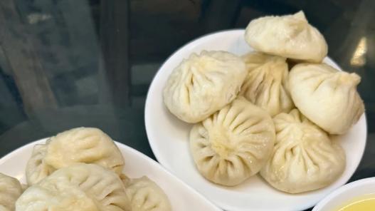 秦皇岛四条包子，面皮松软肉馅紧实油香适中