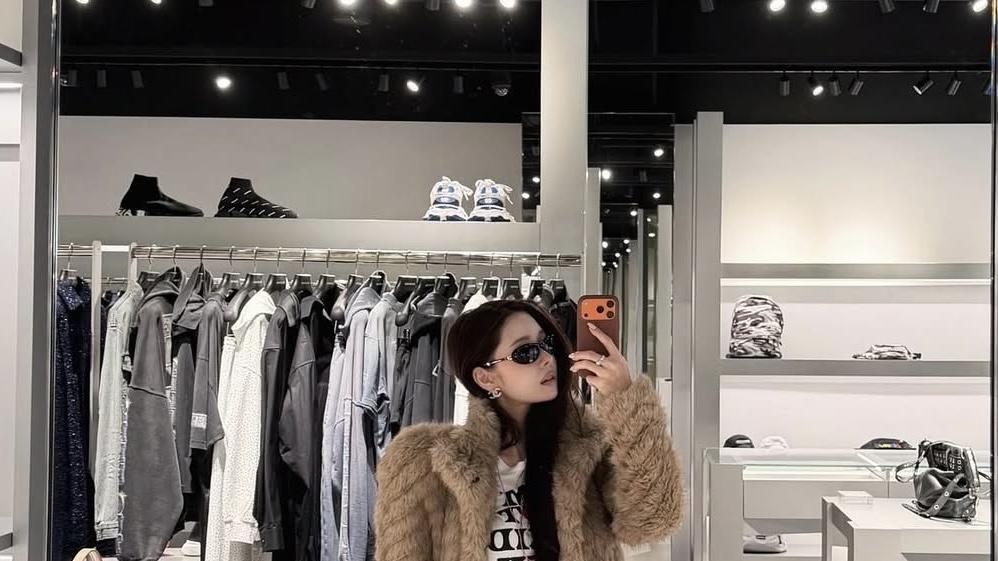 韩女对穿搭的超凡理解力，每一套look都直击心巴，爱了！