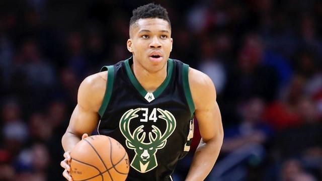 太过冒险，雄鹿策划交易强留字母哥，弄巧成拙恐加速其离队