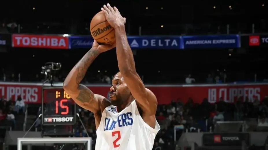 真与保罗有关，保罗被裁前快船3胜18负，被裁后15胜5负