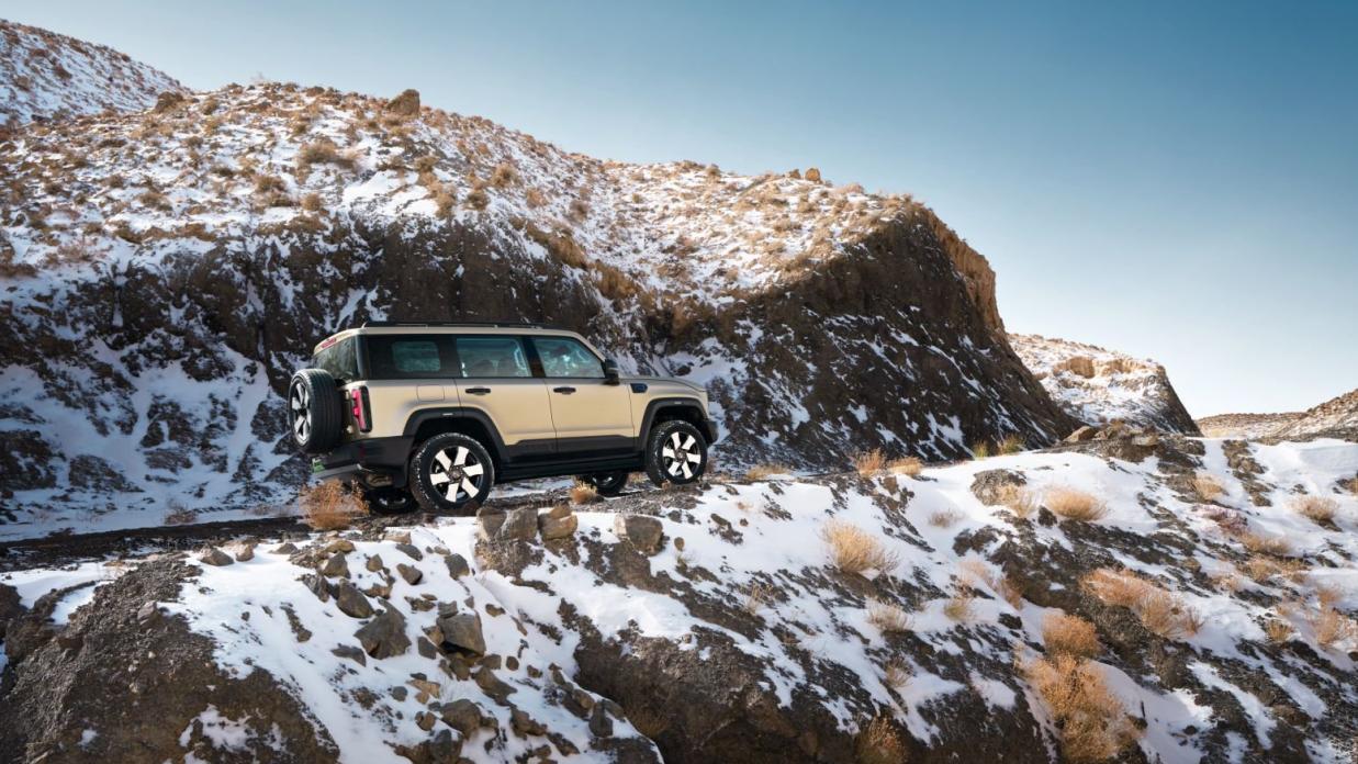 冬日露营，如何告别寒冷与焦虑？BJ40增程元境智行版是个值得关注的答案。