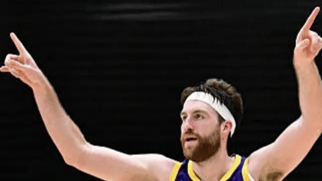 湖人败开拓者！斯玛特+詹姆斯空砍45分，蒂米惊喜！