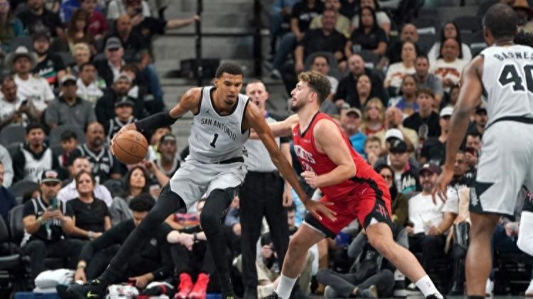 火箭对阵马刺前瞻，乌度卡防文班有心得