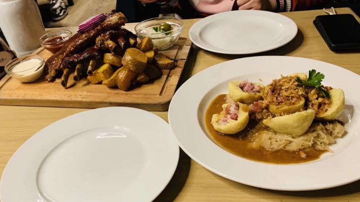 高考语文二选一总踩坑？3 类偏误 + 4 步解法，真题手把手教你稳拿分